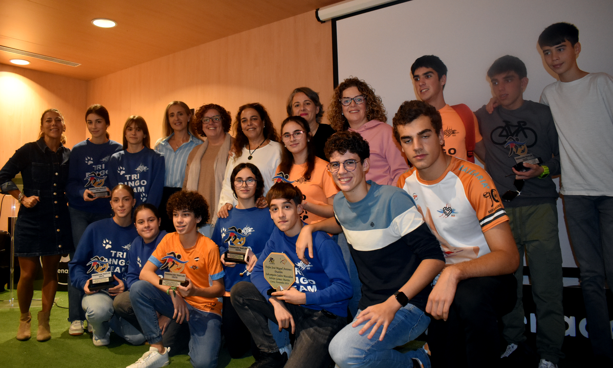 Gala fin de temporada de la Federaci&oacute;n de Triatl&oacute;n de Ceuta (23)