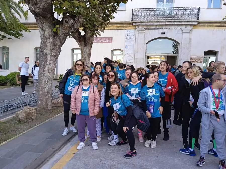 Milla solidaria / C&eacute;sar Mart&iacute;n