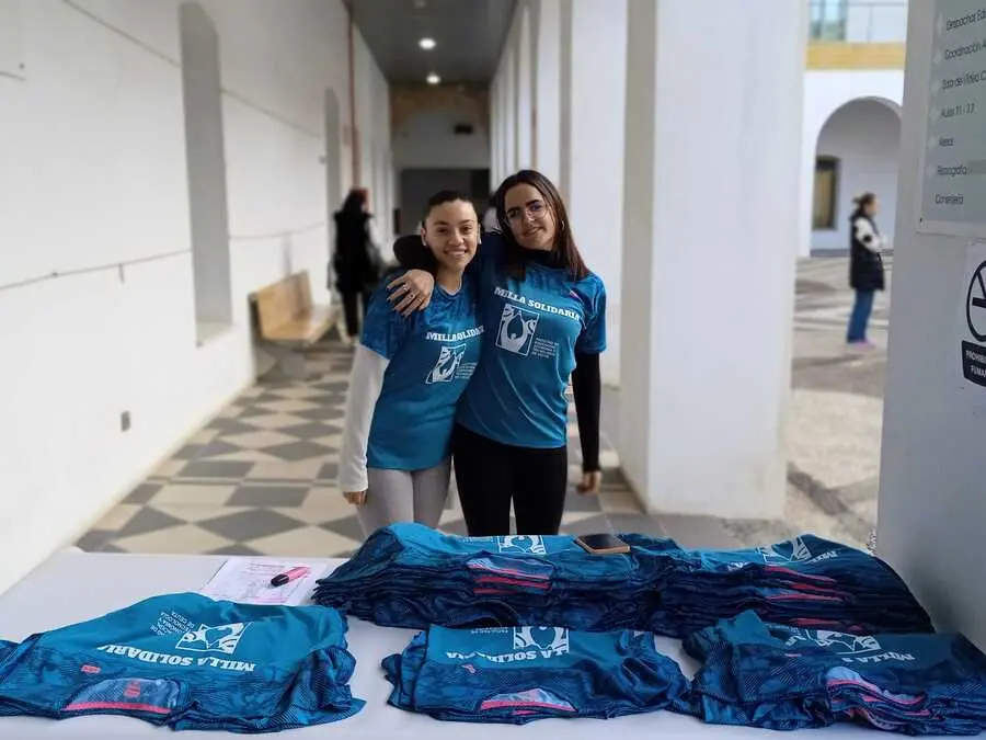 Milla solidaria / C&eacute;sar Mart&iacute;n