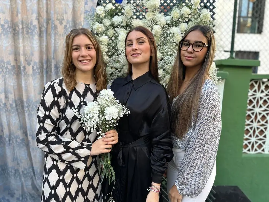 Ofrenda floral en La Inmaculada / Mohamed Ettouileb