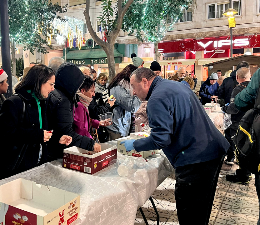 Polvoron&aacute; en la plaza de Espa&ntilde;a (20)