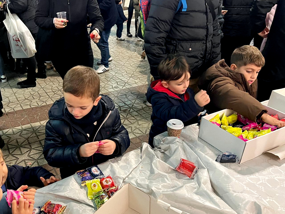 Polvoron&aacute; infantil en la plaza de Espa&ntilde;a (10)