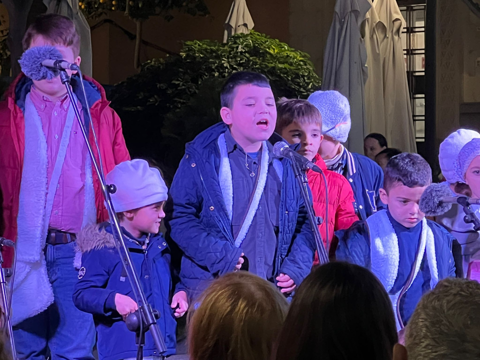 Polvoron&aacute; infantil en la plaza de Espa&ntilde;a (8)