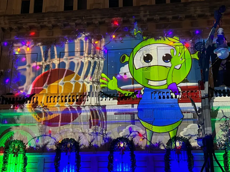 'Como siempre Navidad', el videomappin de la Ciudad Aut&oacute;noma celebra sus tres primeras sesiones / Daniel Hern&aacute;ndez