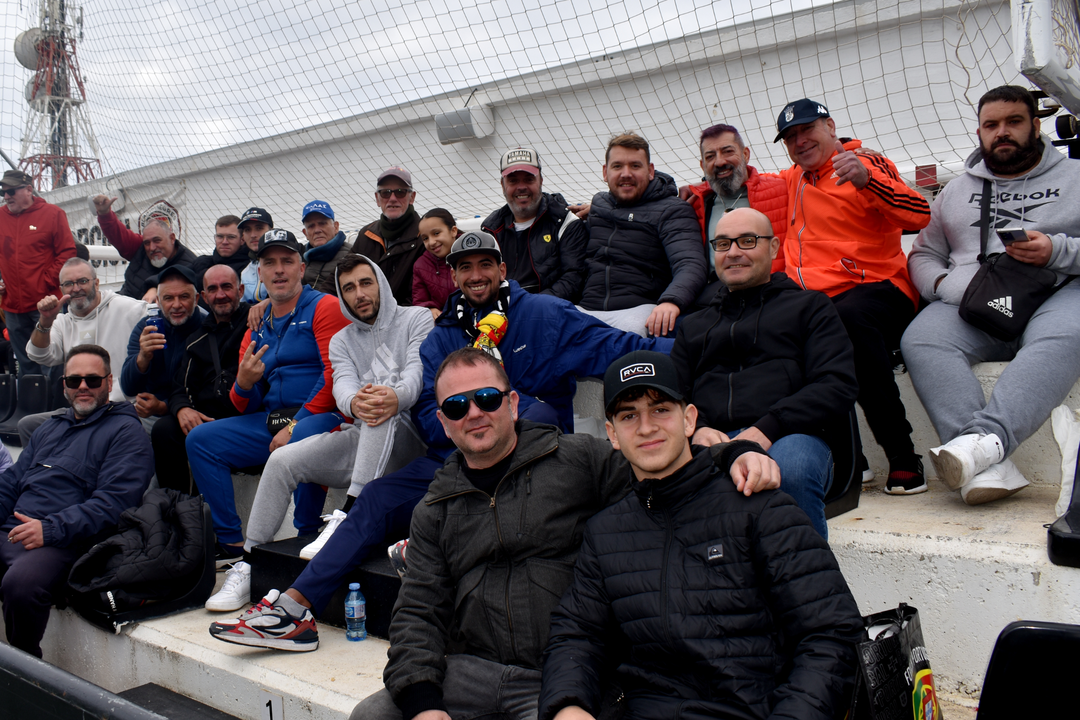 Aficionados de la AD Ceuta FC en el Murube, Foto: Rafa B&aacute;ez
