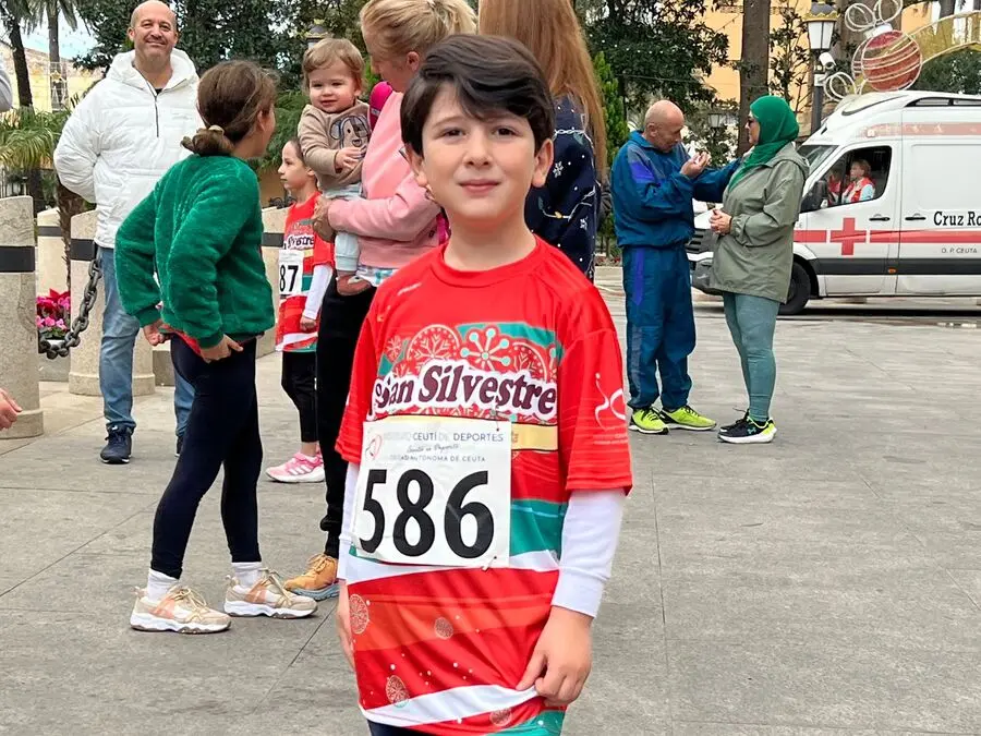 Salida de la 19&ordf; San Silvestre Baby / Daniel Hern&aacute;ndez
