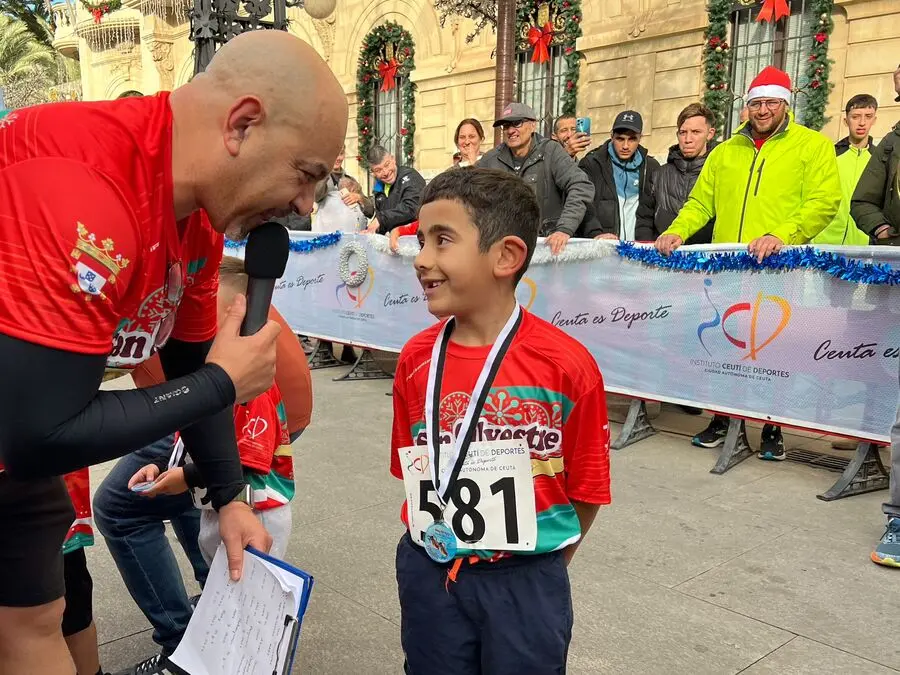 Salida de la 19&ordf; San Silvestre Baby / Daniel Hern&aacute;ndez