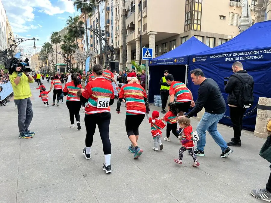 Salida de la 19&ordf; San Silvestre Baby / Daniel Hern&aacute;ndez
