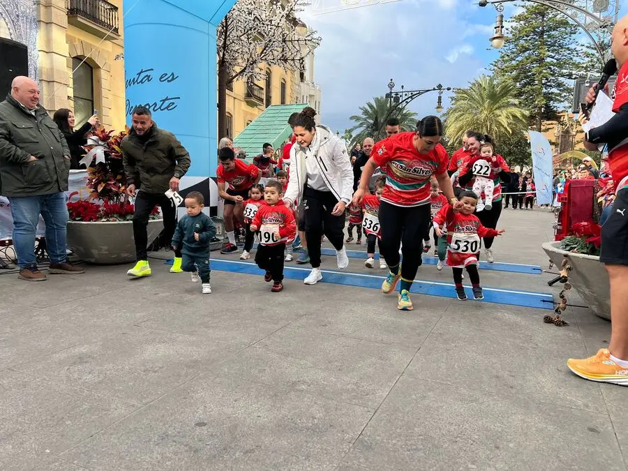 Salida de la 19&ordf; San Silvestre Baby / Daniel Hern&aacute;ndez