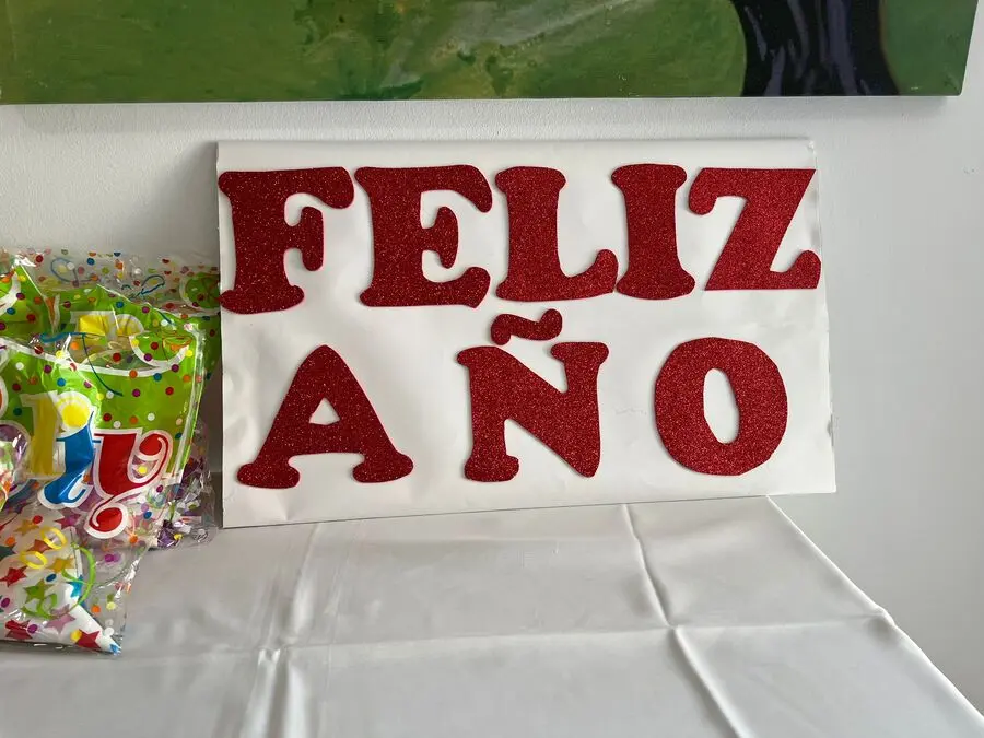 Campanadas adelantadas en Residencia Ger&oacute;n - Daniel Hern&aacute;ndez