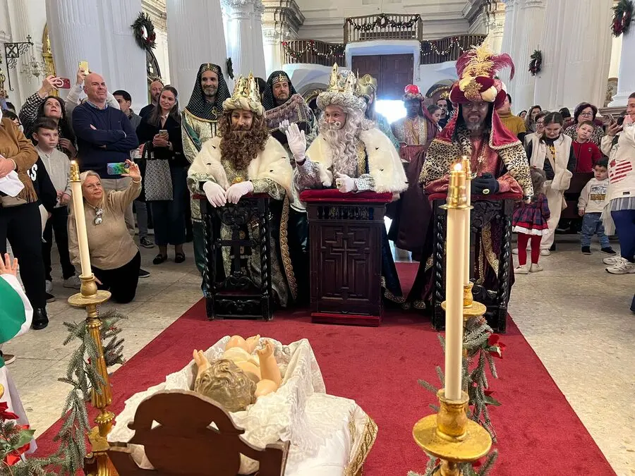 Visita de Sus Majestades los Reyes Magos 2025 - Daniel Hern&aacute;ndez