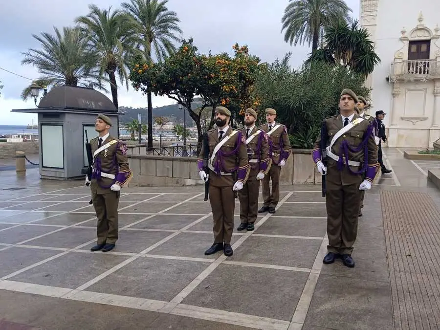Parada militar por la Pascua 2025 - C&eacute;sar Mart&iacute;n