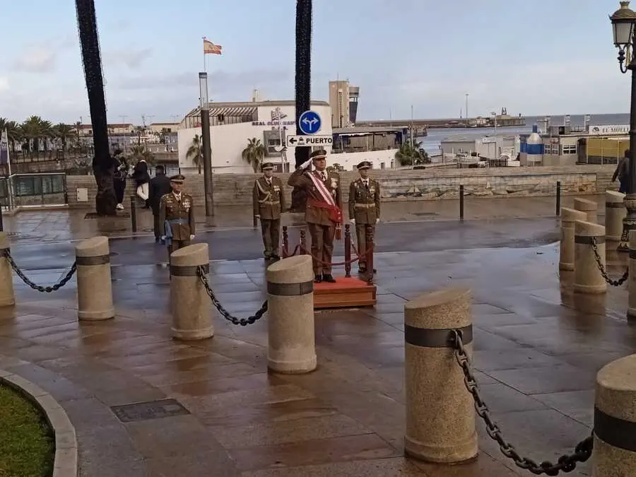 Parada militar por la Pascua 2025 - C&eacute;sar Mart&iacute;n