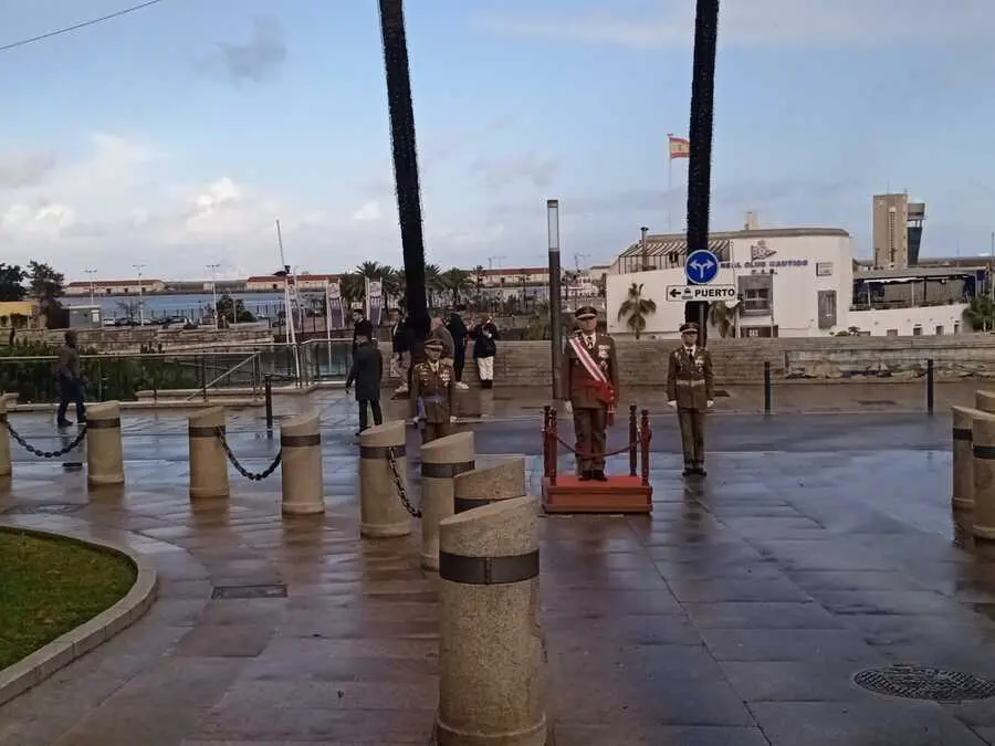 Parada militar por la Pascua 2025 - C&eacute;sar Mart&iacute;n