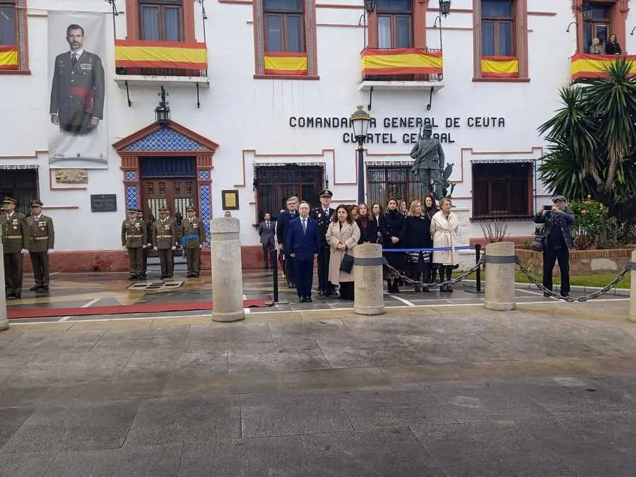 Parada militar por la Pascua 2025 - C&eacute;sar Mart&iacute;n