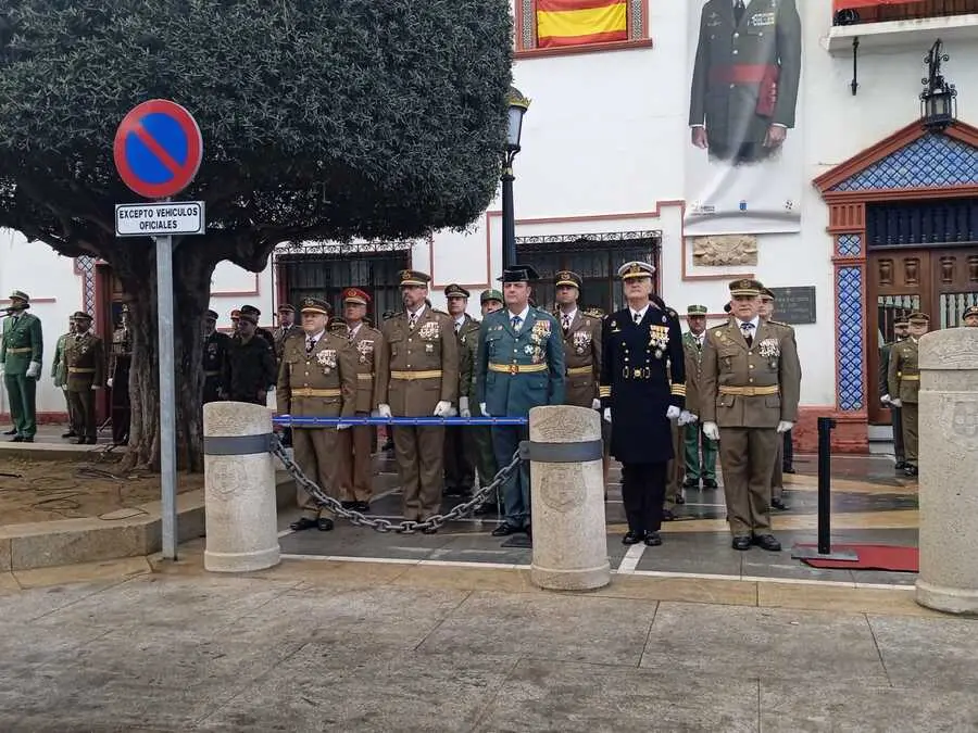 Parada militar por la Pascua 2025 - C&eacute;sar Mart&iacute;n