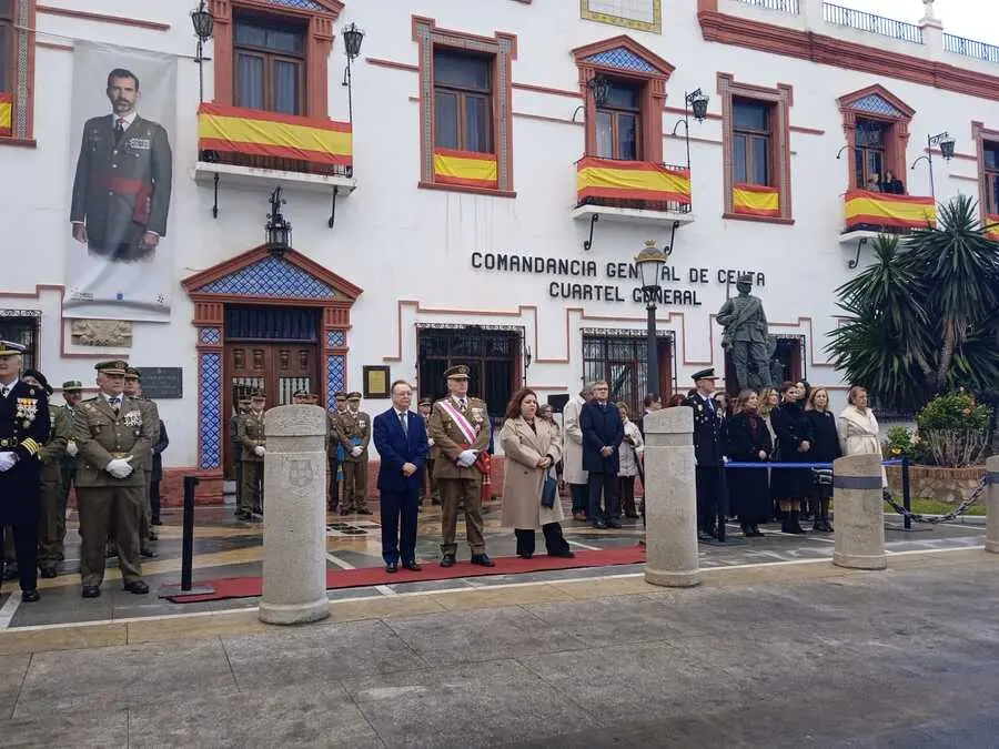 Parada militar por la Pascua 2025 - C&eacute;sar Mart&iacute;n
