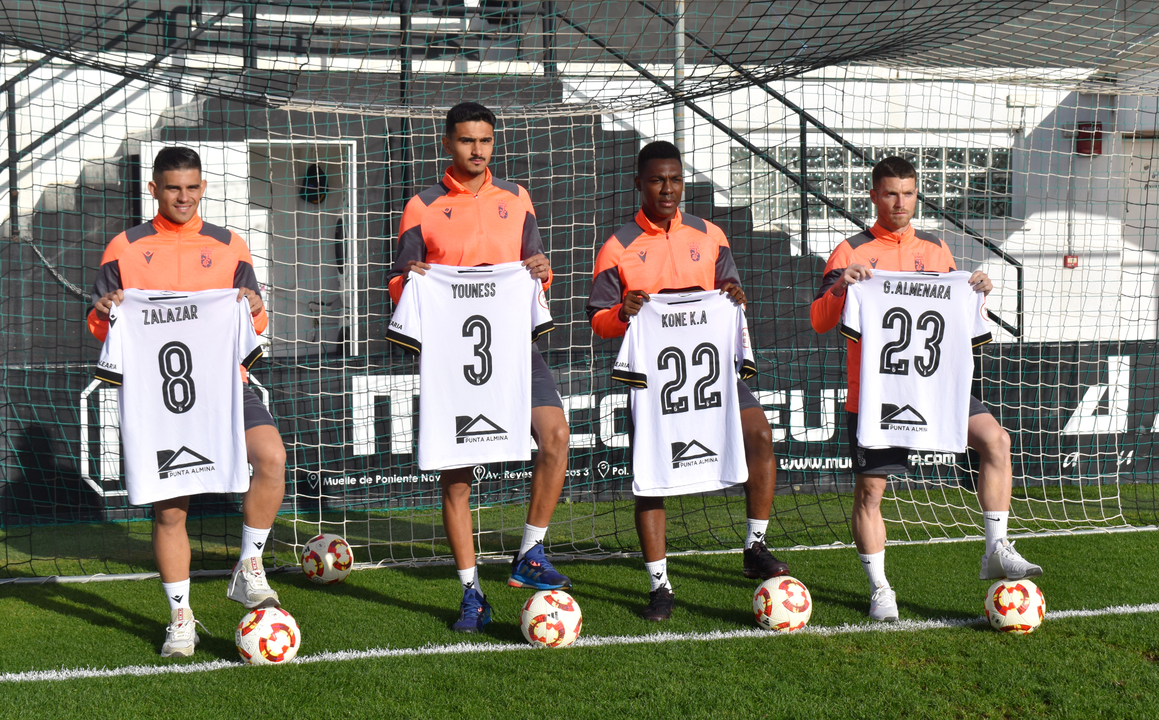 La AD Ceuta FC presenta a su p&oacute;ker de ases 