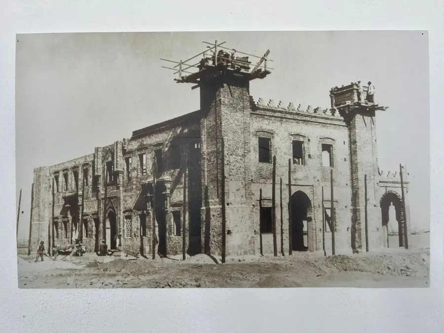 Restauraci&oacute;n de la locomotora en La Estaci&oacute;n - Daniel Hern&aacute;ndez