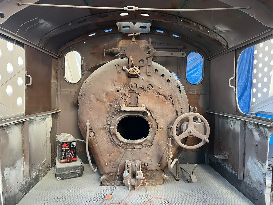 Restauraci&oacute;n de la locomotora en La Estaci&oacute;n - Daniel Hern&aacute;ndez