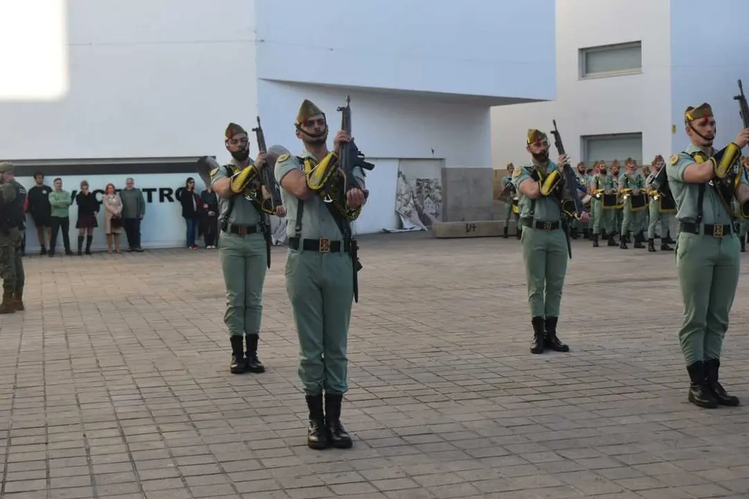 Pasacalles de la Legi&oacute;n - Rafa Baez