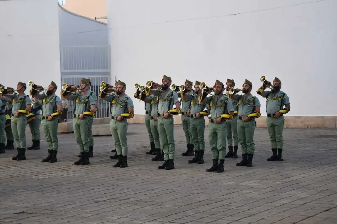 Pasacalles de la Legi&oacute;n - Rafa Baez
