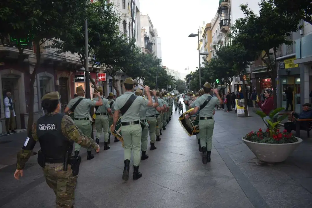Pasacalles de la Legi&oacute;n - Rafa Baez
