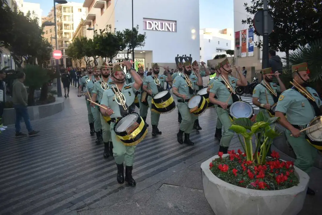Pasacalles de la Legi&oacute;n - Rafa Baez