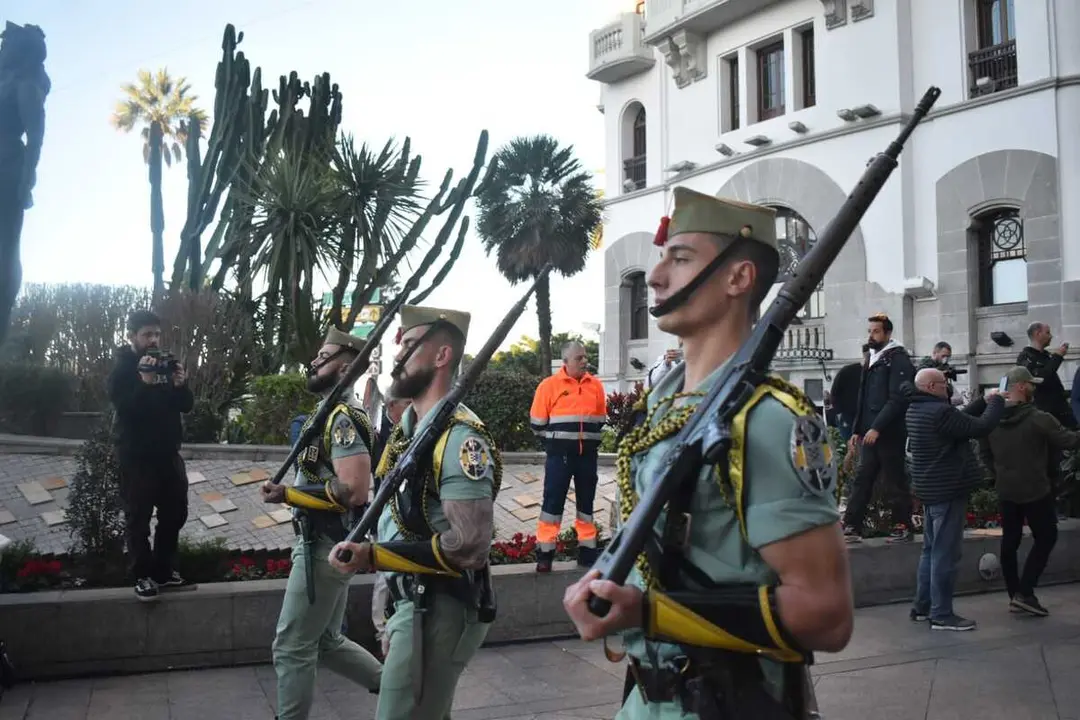 Pasacalles de la Legi&oacute;n - Rafa Baez