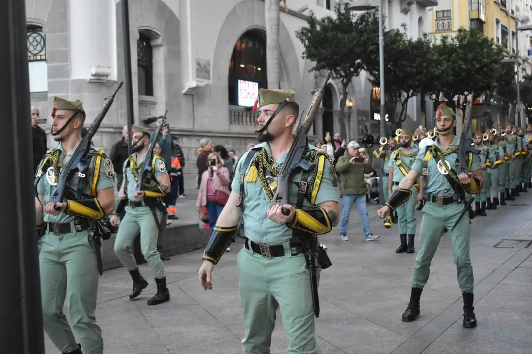 Pasacalles de la Legi&oacute;n - Rafa Baez
