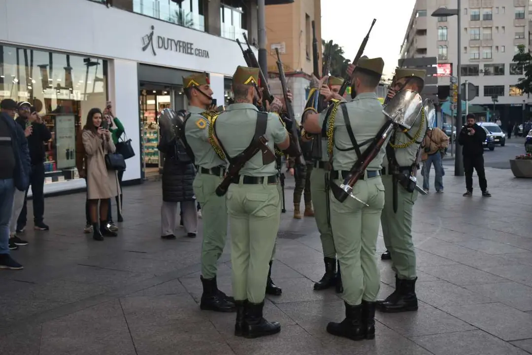 Pasacalles de la Legi&oacute;n - Rafa Baez