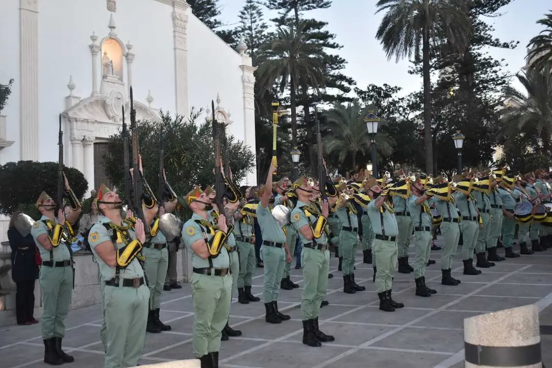 Pasacalles de la Legi&oacute;n - Rafa Baez