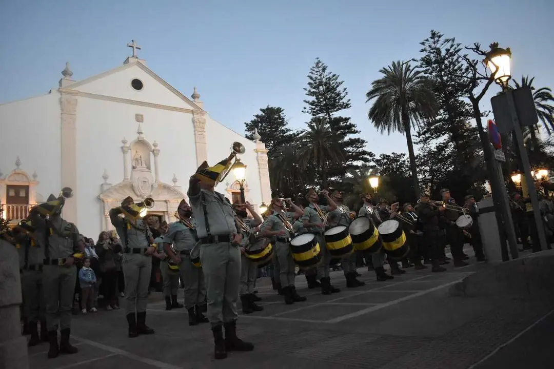 Pasacalles de la Legi&oacute;n - Rafa Baez