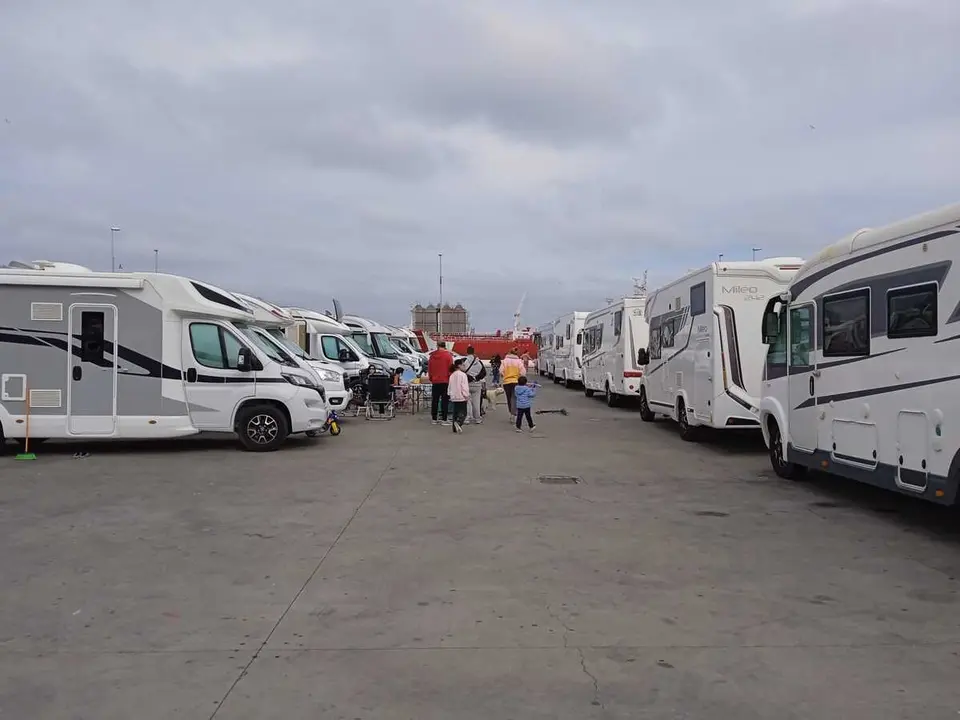 Concentraci&oacute;n de Caravanas - C&eacute;sar Mart&iacute;n