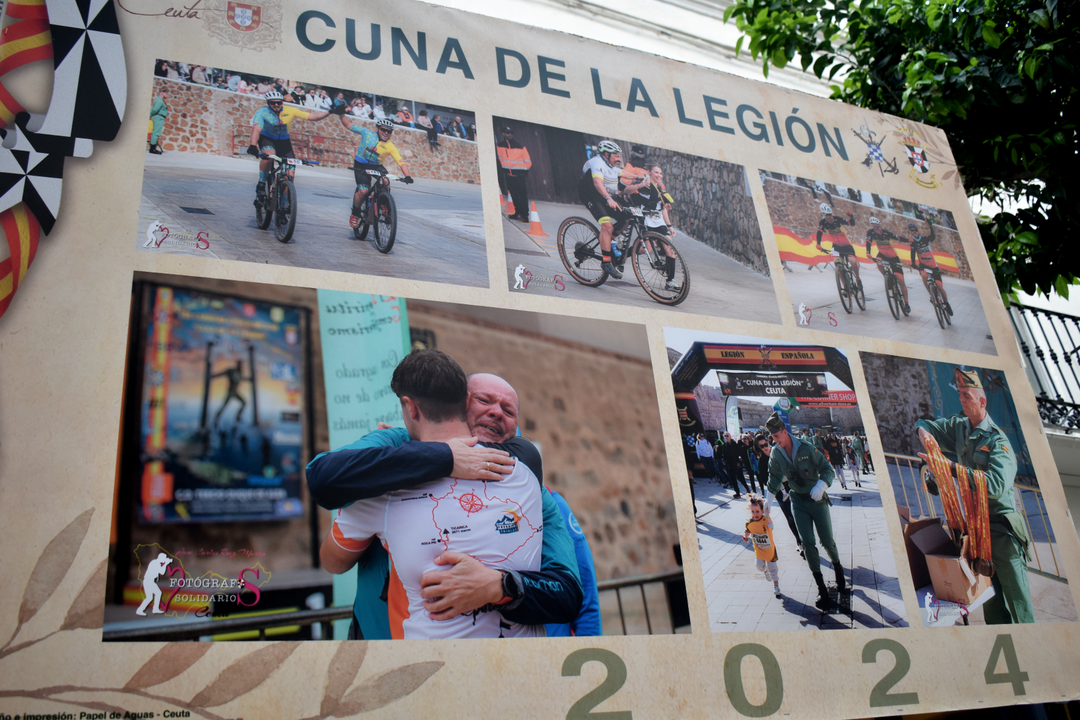 Exposici&oacute;n de la Cuna de la Legi&oacute;n en el Paseo del Revell&iacute;n  (17)