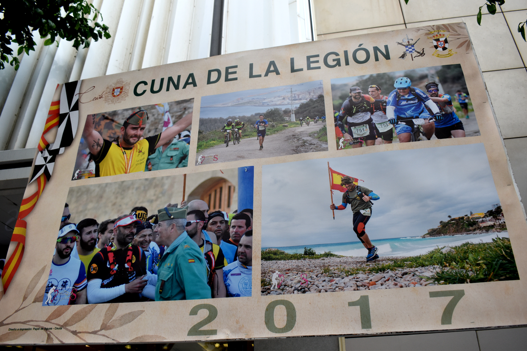 Exposici&oacute;n de la Cuna de la Legi&oacute;n en el Paseo del Revell&iacute;n  (2)