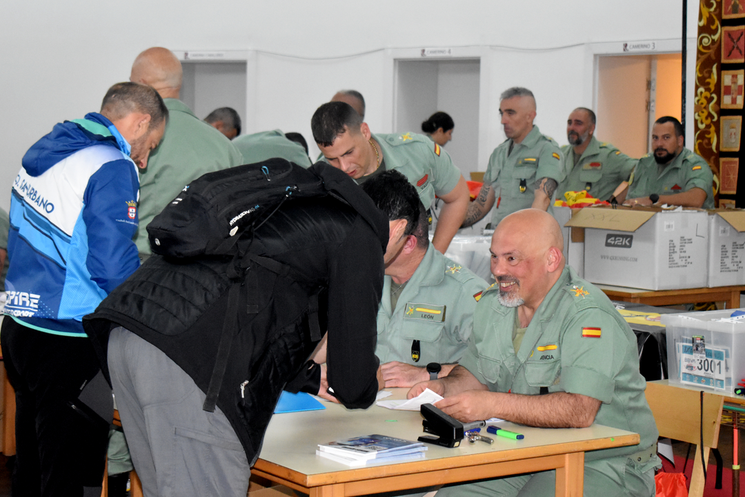 Primera jornada de recogida de dorsales de la Cuna de la Legi&oacute;n 2025 (6)