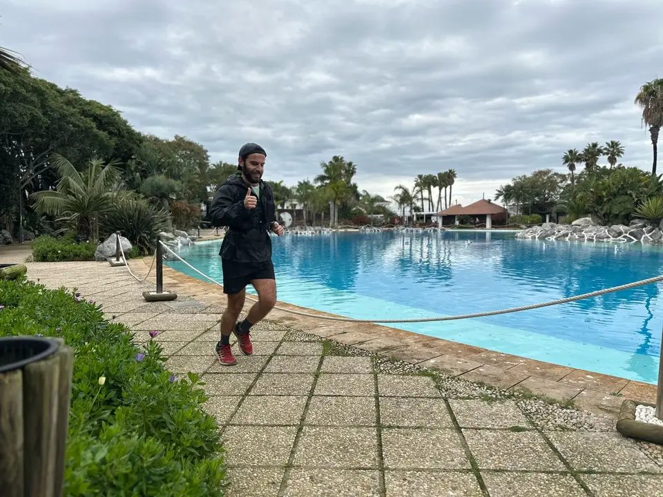 Paso por el Parque Mar&iacute;timo de la Cuna de la Legi&oacute;n / Mohamed Ettouileb