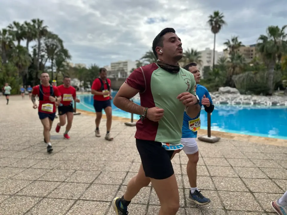 Paso por el Parque Mar&iacute;timo de la Cuna de la Legi&oacute;n / Mohamed Ettouileb