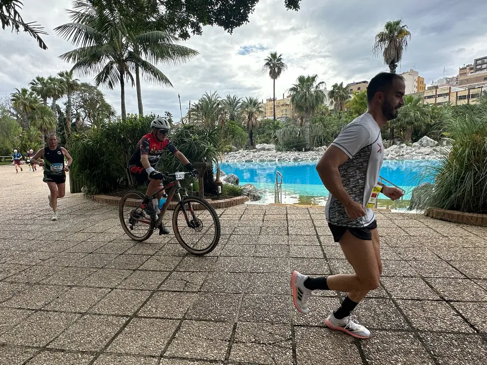 Paso por el Parque Mar&iacute;timo de la Cuna de la Legi&oacute;n / Mohamed Ettouileb