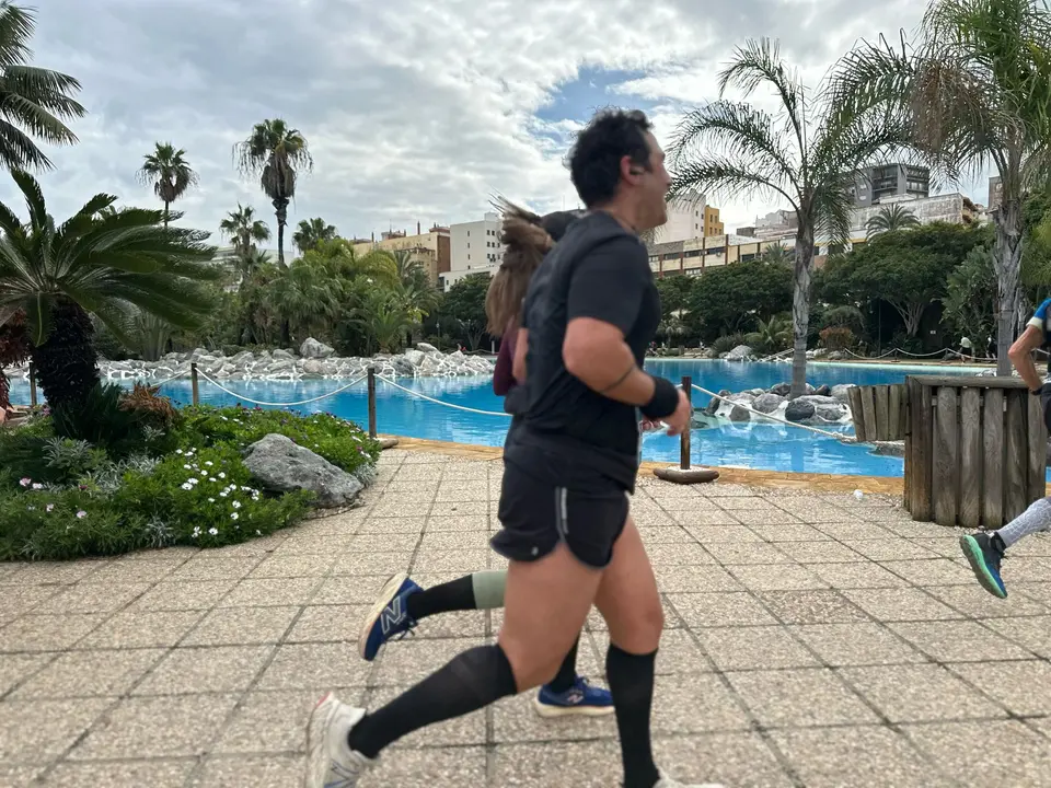 Paso por el Parque Mar&iacute;timo de la Cuna de la Legi&oacute;n / Mohamed Ettouileb