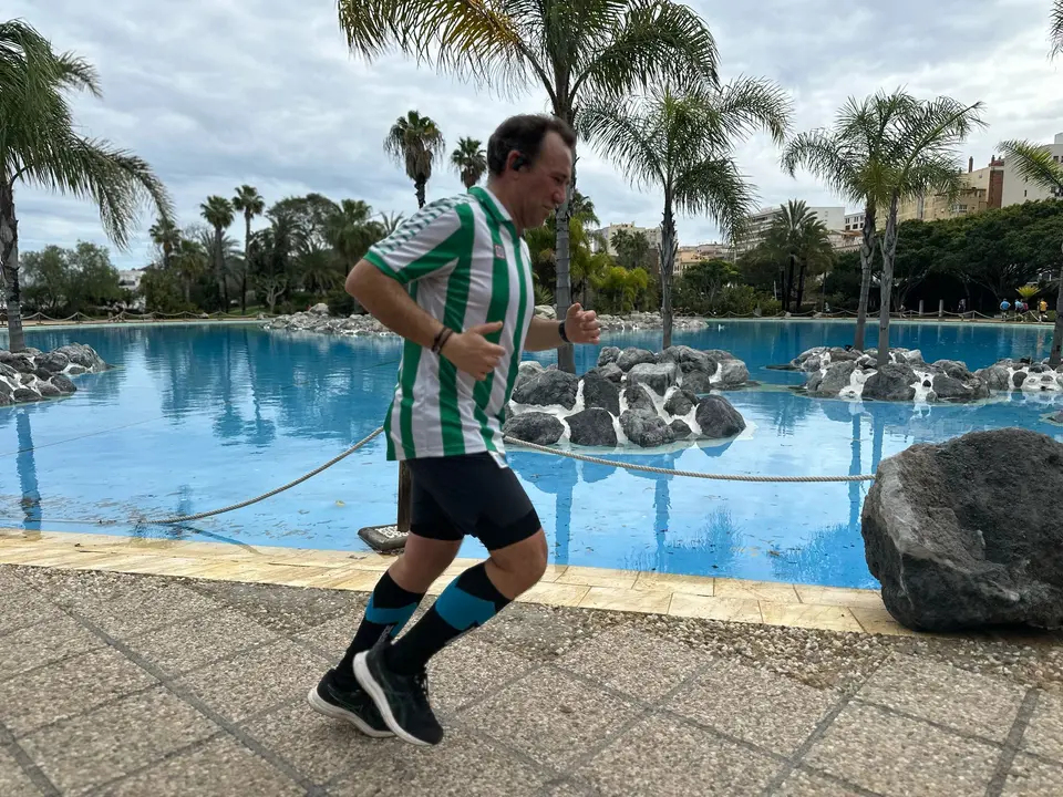 Paso por el Parque Mar&iacute;timo de la Cuna de la Legi&oacute;n / Mohamed Ettouileb