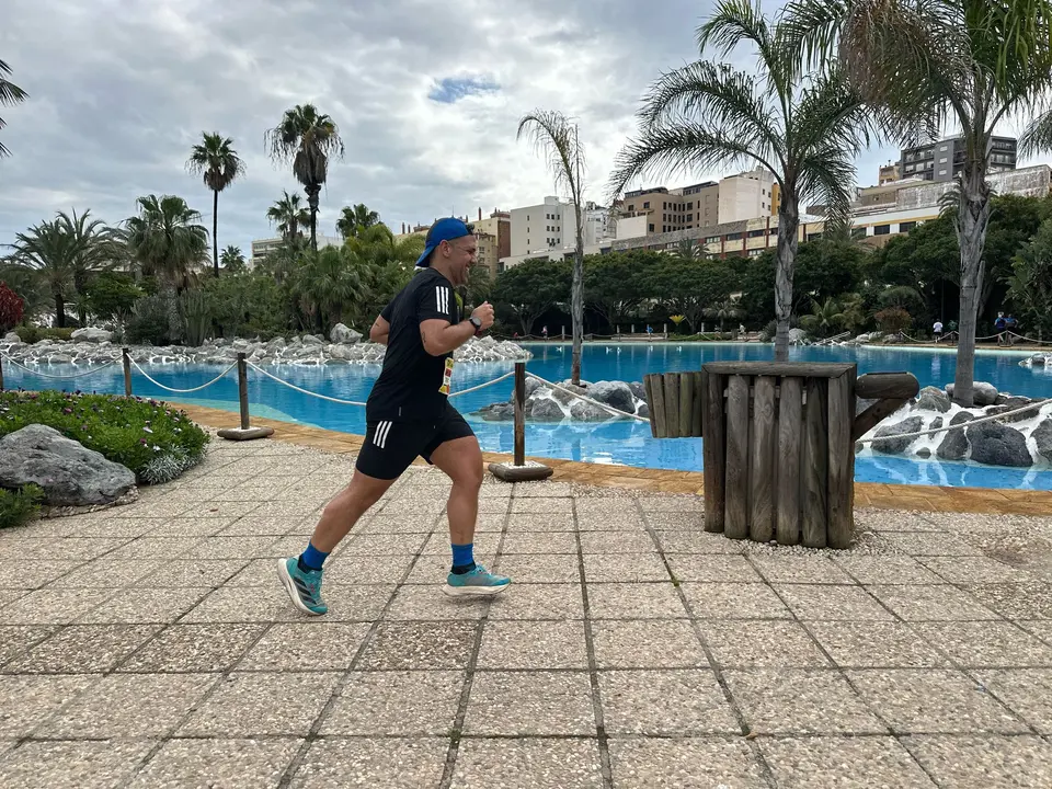 Paso por el Parque Mar&iacute;timo de la Cuna de la Legi&oacute;n / Mohamed Ettouileb