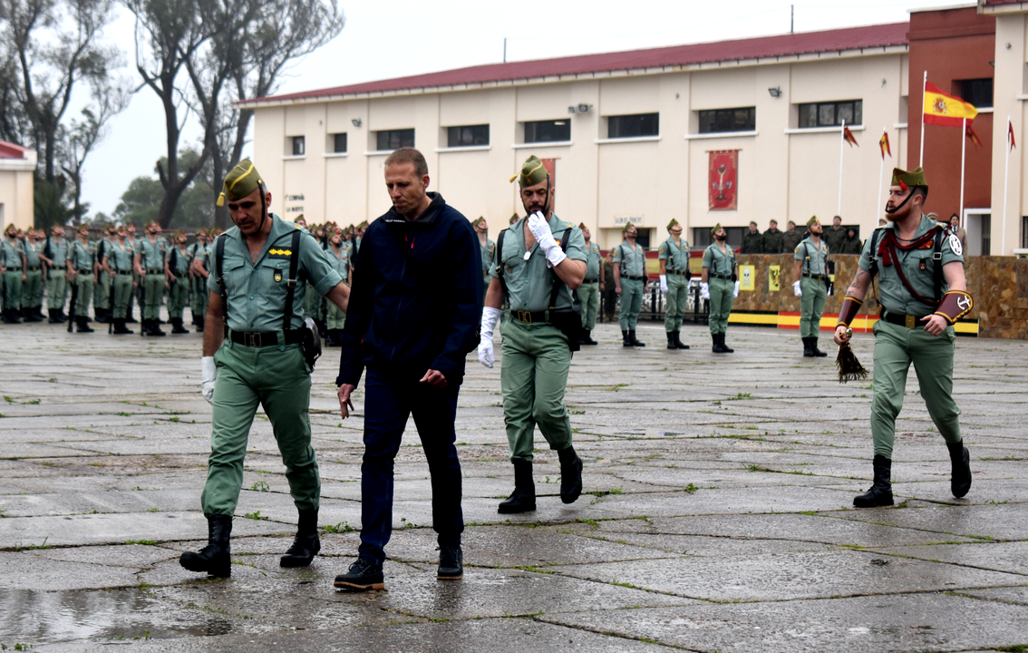 Acto en Garc&iacute;a Aldave de La Legi&oacute;n en la visita de la ministra de Defensa, Margarita Robles (22)