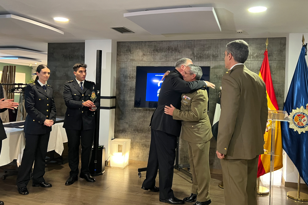 Acto de reconocimiento por el Bicentenario de la Polic&iacute;a Nacional