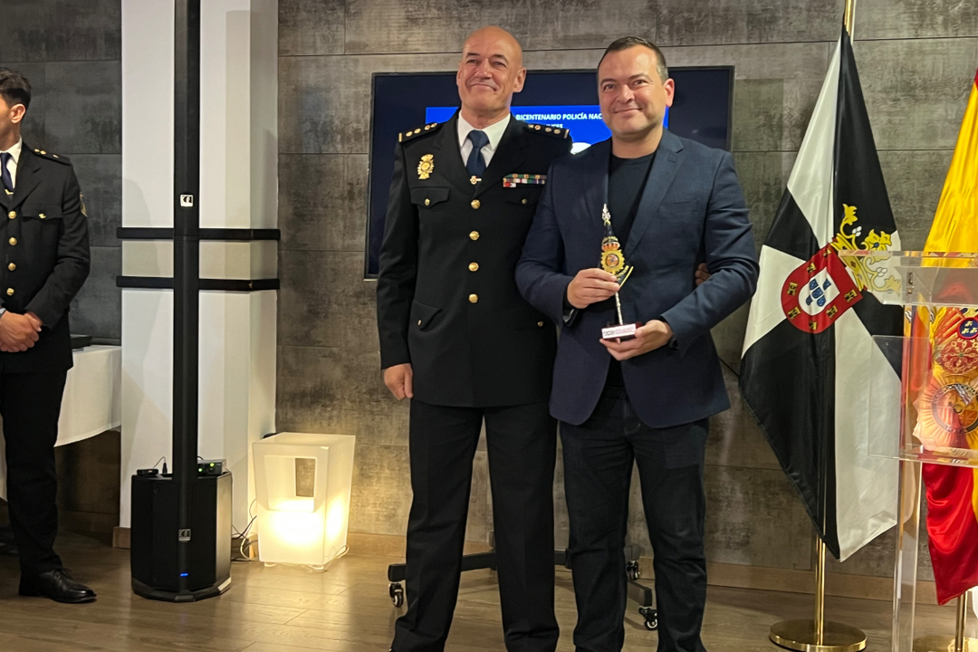 Acto de reconocimiento por el Bicentenario de la Polic&iacute;a Nacional