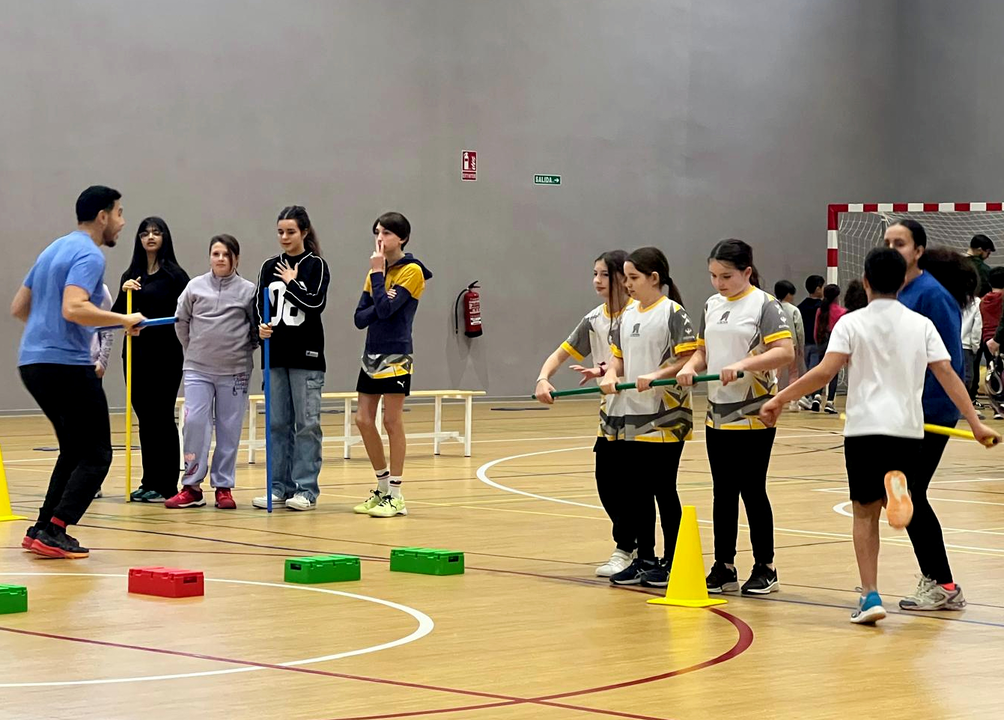 Actividad de la Federaci&oacute;n de Deporte de Monta&ntilde;a y Escalada en el D&iacute;az-Flor (12)