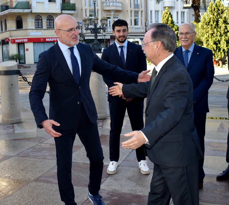 Visita de Luis de la Fuente a la Ciudad Aut&oacute;noma de Ceuta (2)