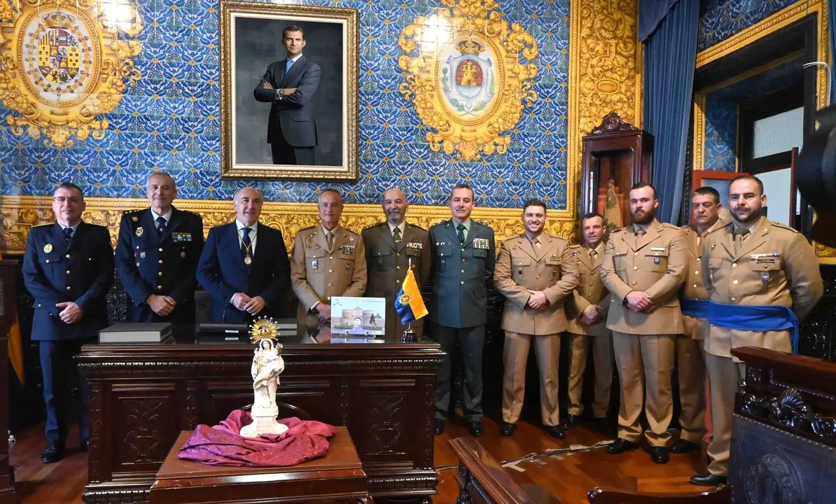  Recepci&oacute;n en el Ayuntamiento de Algeciras a los Regulares de Ceuta / Ayuntamiento de Algeciras 