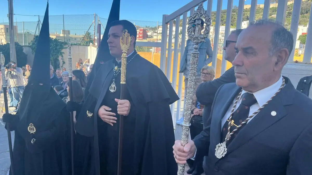 El Valle - Andr&eacute;s Illescas